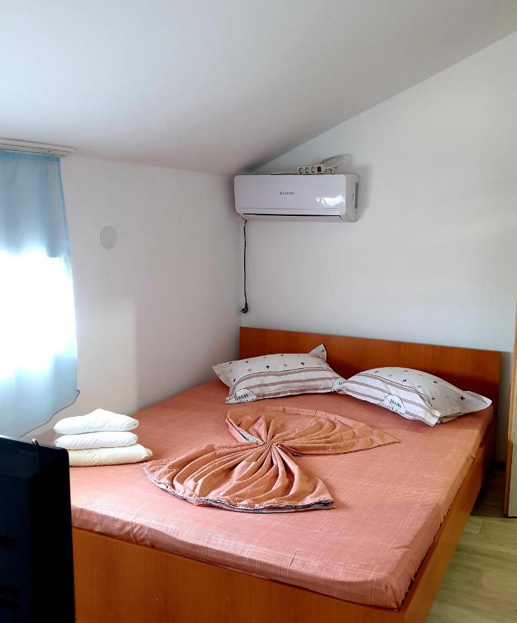 Vila Restaurant Angellys Tuzla Dış mekan fotoğraf